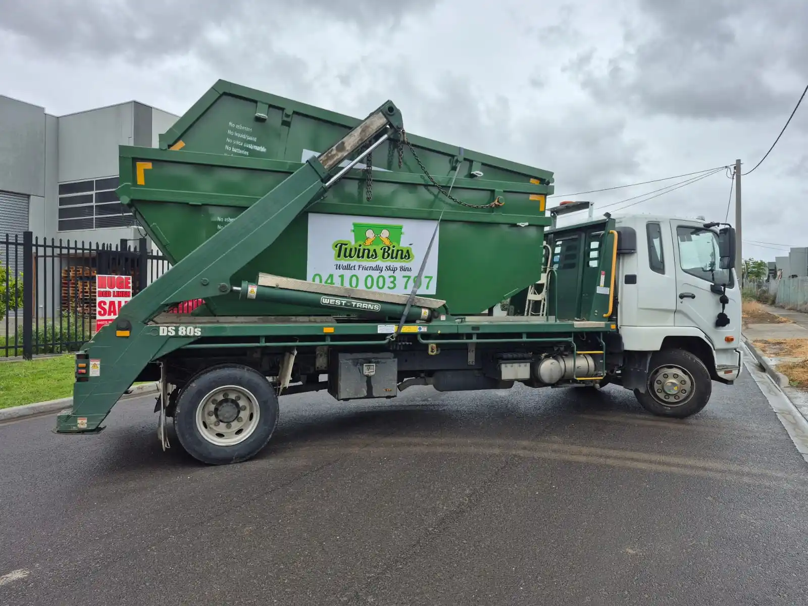 Twins Bins Truck 2